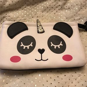 NWOT Betsy Johnson wristlet